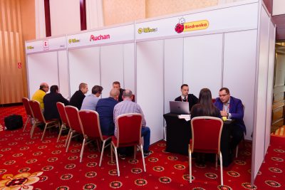 people networking with super market buyers